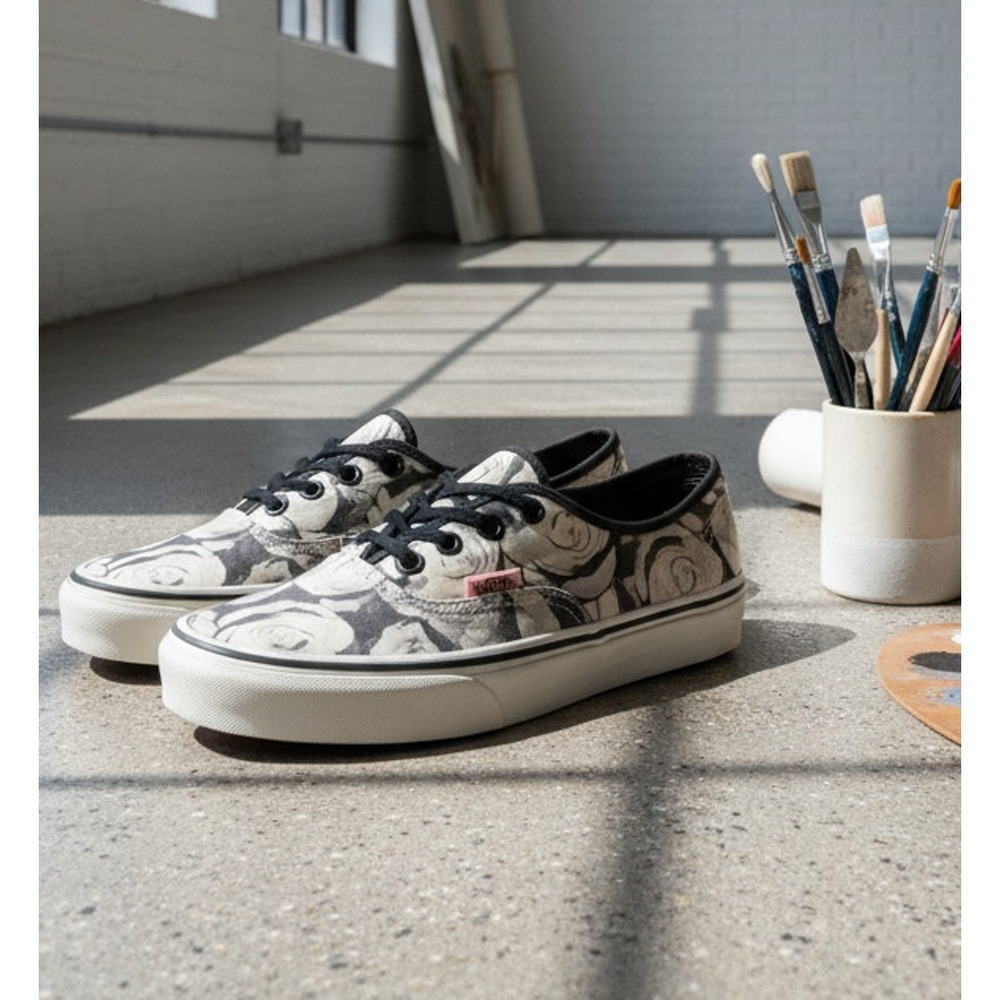 Vans Authentic Sneakers Womens US 6 Black White Digi Roses Floral Low Top